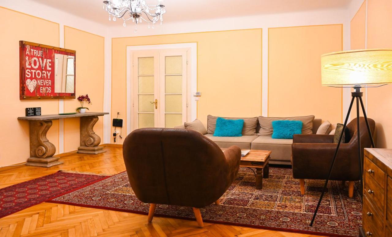 Breathtaking Suite Mozart Vienna Exterior photo